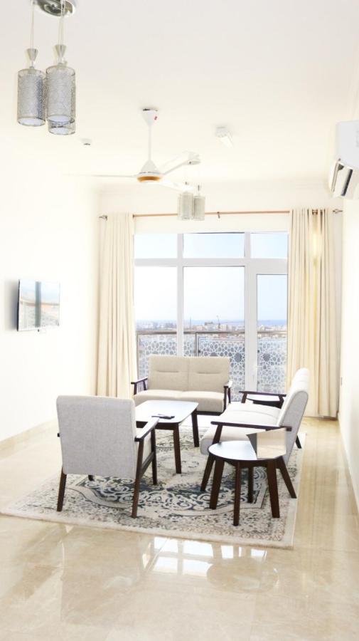 Roza Hotel Apartments Маскат Екстериор снимка