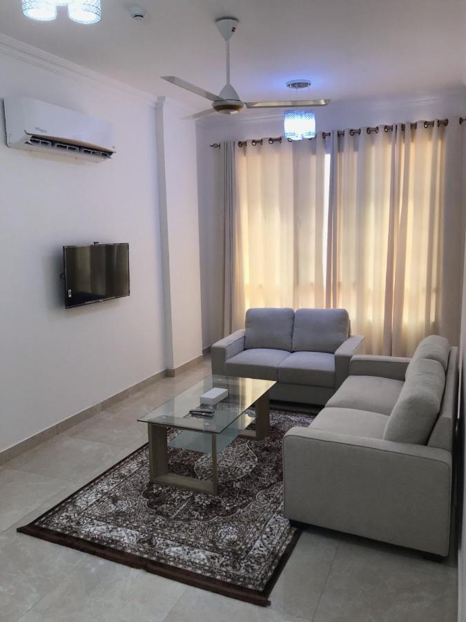 Roza Hotel Apartments Маскат Екстериор снимка