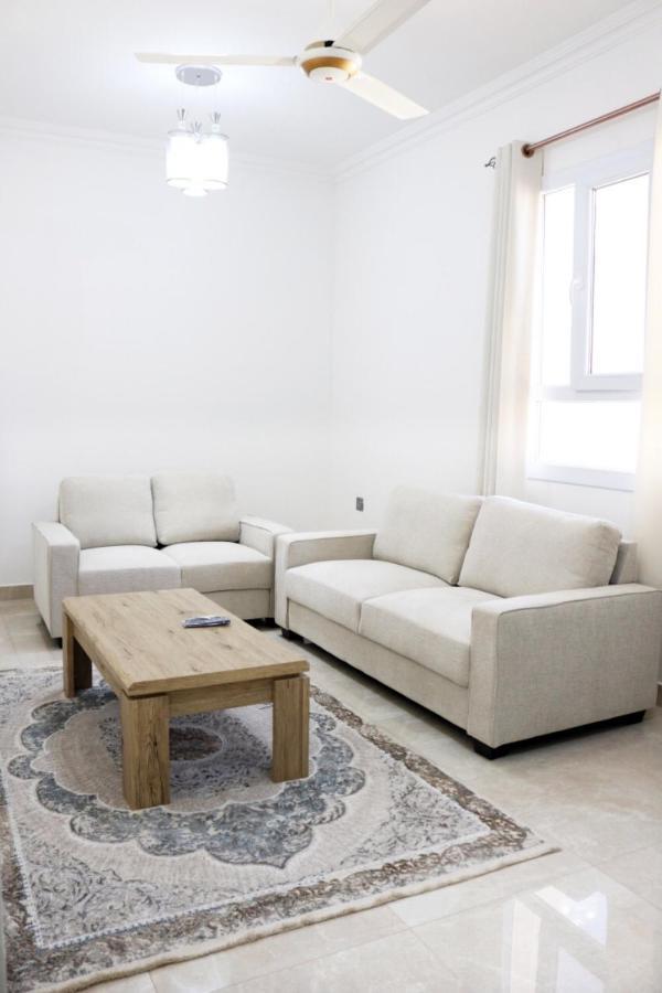 Roza Hotel Apartments Маскат Екстериор снимка