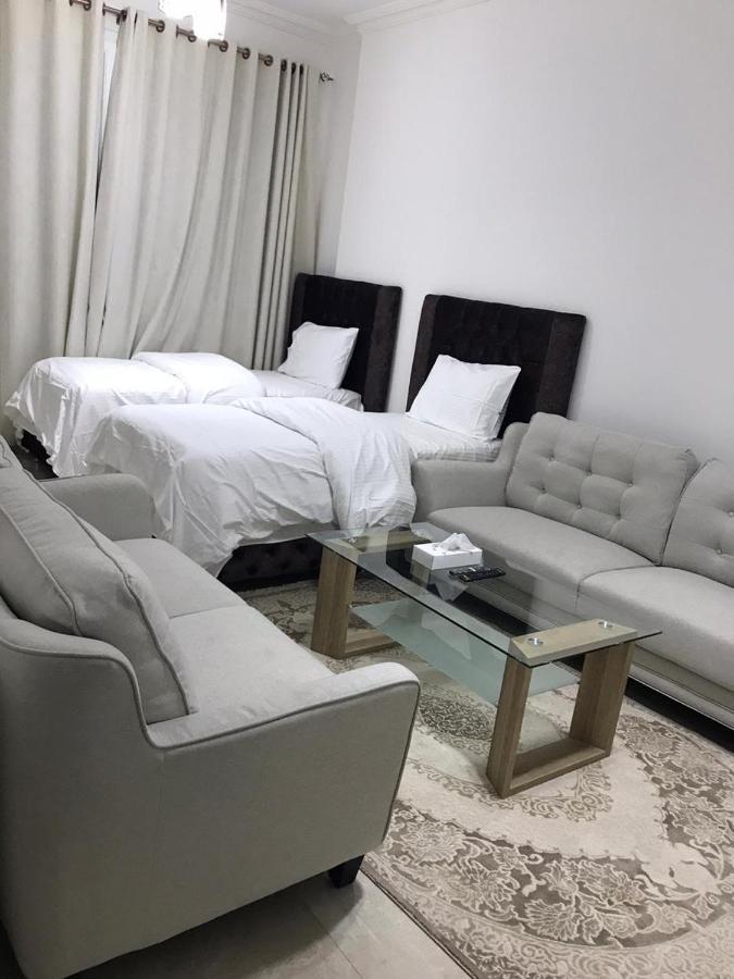 Roza Hotel Apartments Маскат Екстериор снимка