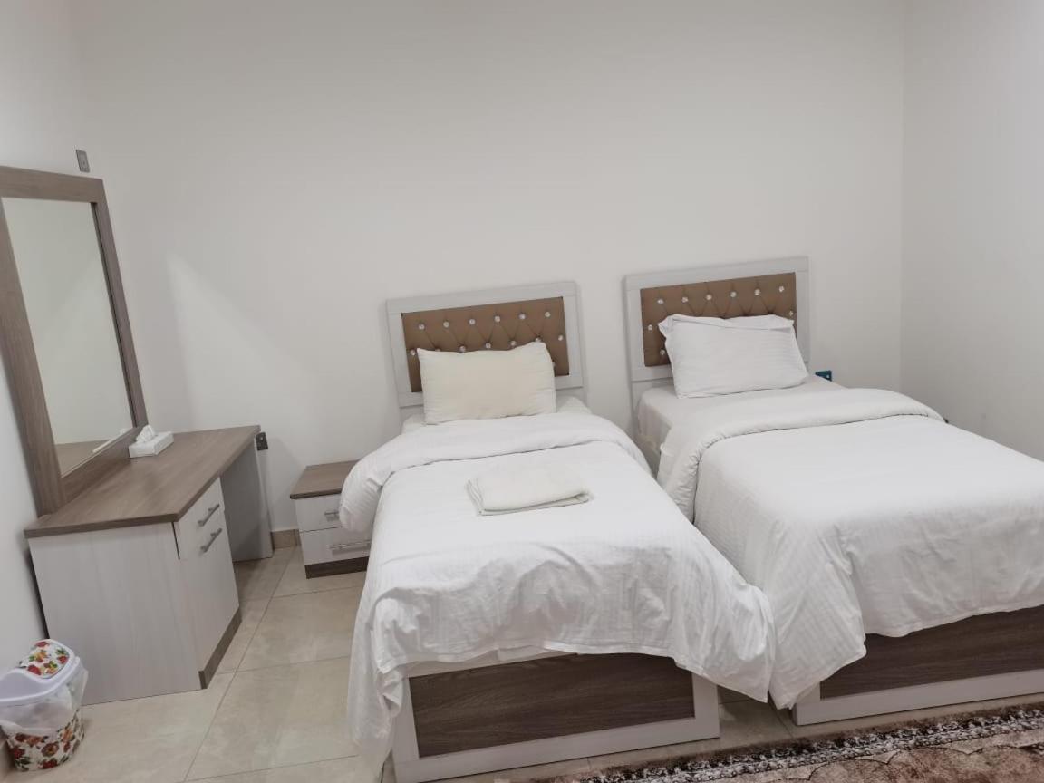 Roza Hotel Apartments Маскат Екстериор снимка
